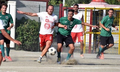 leo-con-la-maglia-del-pistunina